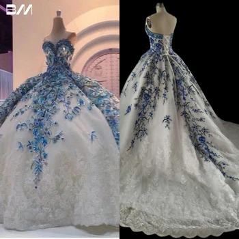 Невероятна арабска бална рокля Сватбени рокли Сини флорални бели апликации кристални мъниста с огромна фуста булчинска рокля персонализиране