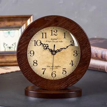 Всекидневна Европейски дървен настолен часовник Декорация на дома Ням модерен хол Спалня Бюро часовник Офис настолен часовник подарък