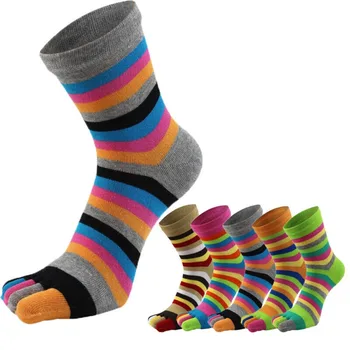 Жени Мъже Пет пръста чорапи Нови меки памучни топли глезена чорап пръст райета цветни чорапи